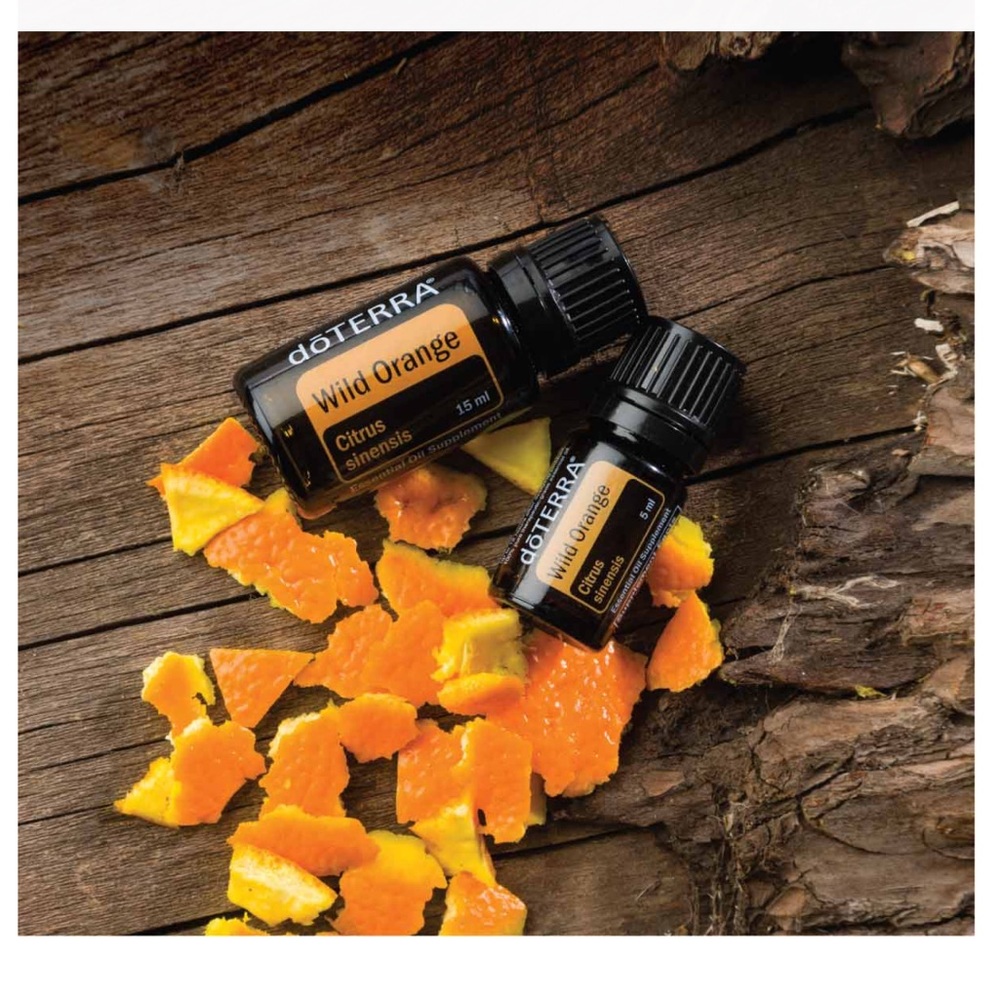 doTERRA Wild Orange & Peppermint Oils (pair). + free samples - Picture 2 of 9